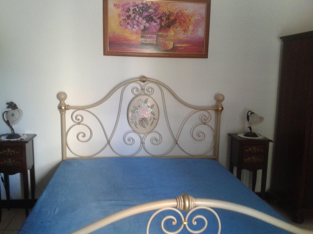 Tenuta La Spezia Carpignano Salentino Bilik gambar